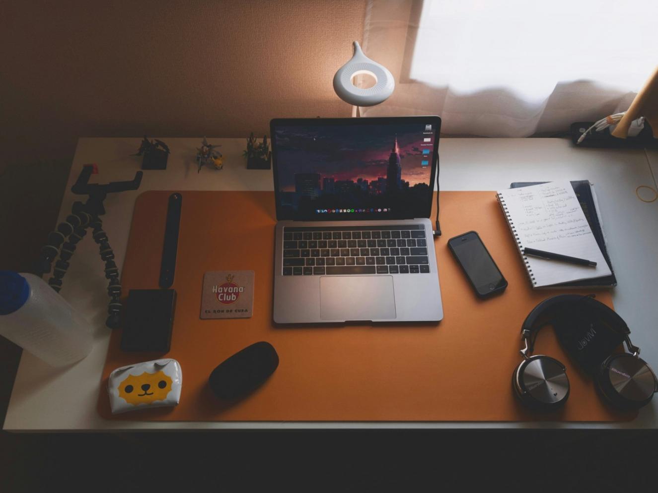 Formation financière en ligne interactive avec tableaux et graphiques